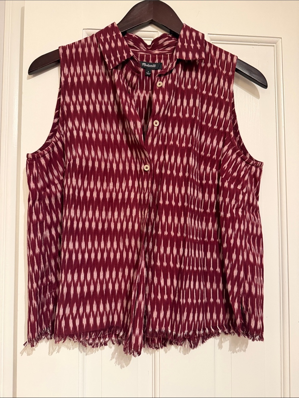 Madewell Sleeveless Ikat Button-Down Top in Burgundy and Cream